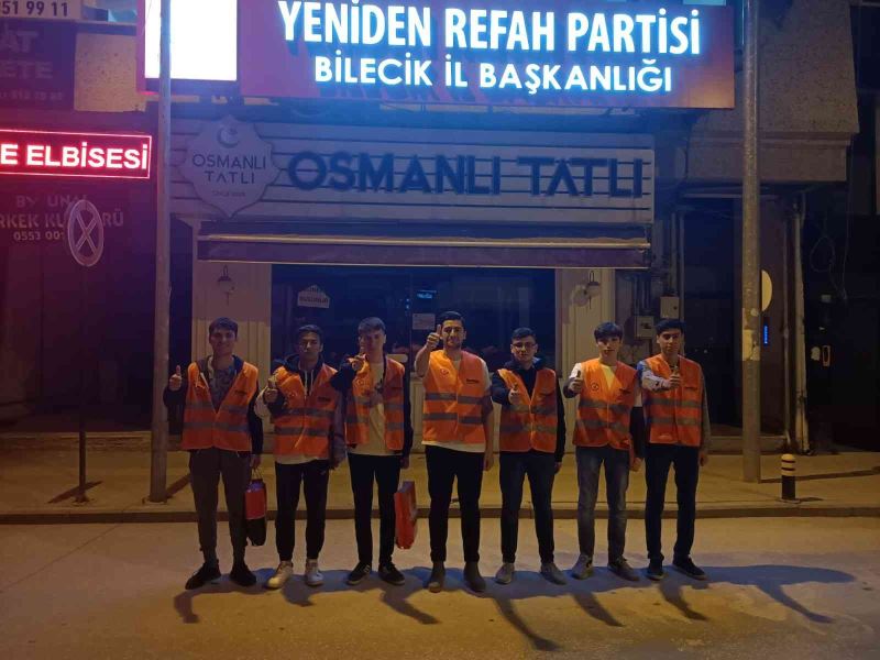 Gençlerden esnafa siftah zarfı
