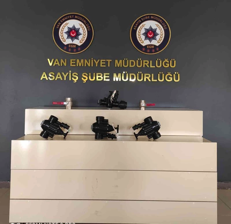 Van’da hırsızlık suçuna karıştığı tespit edilen 31 kişi tutuklandı
