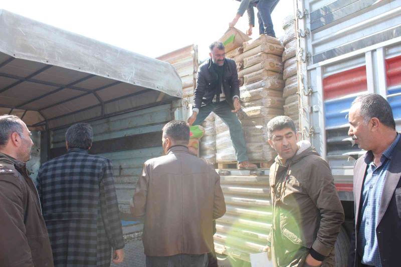 Muradiye’de 125 çiftçiye 52 ton buğday tohumu dağıtıldı
