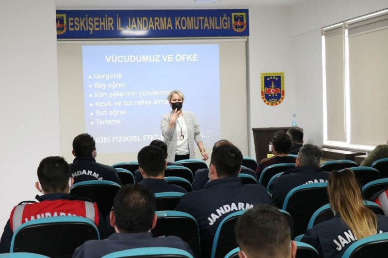Jandarma ekipleri ‘Öfke ve Öfke Kontrolü’ eğitimi aldı
