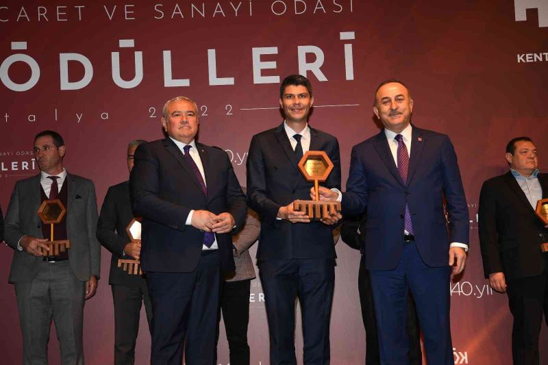 ANTGİAD’a Kurumsal Sosyal Sorumluluk Ödülü
