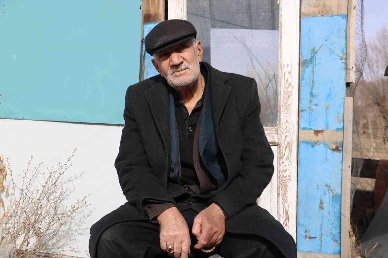 Ne yaptıysa olmadı, güvercinlerine dadanan hırsızlarla baş edemiyor
