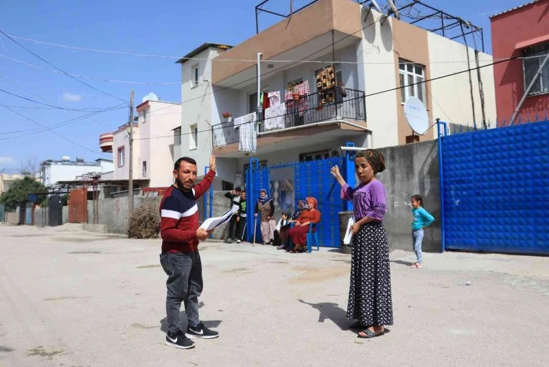 Engelli çift ev hayaliyle dolandırıldı
