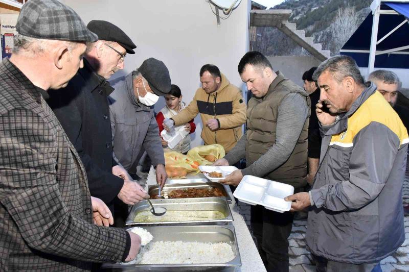 Bu köyden iftar yapmadan ‘Geçit’ yok
