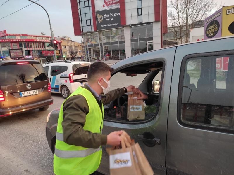 AK Gençlik’ten ‘İftara beş kala’ etkinliği
