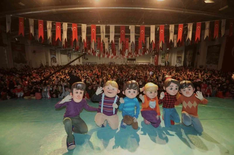 Rafadan Tayfa Elazığlı miniklerle buluştu
