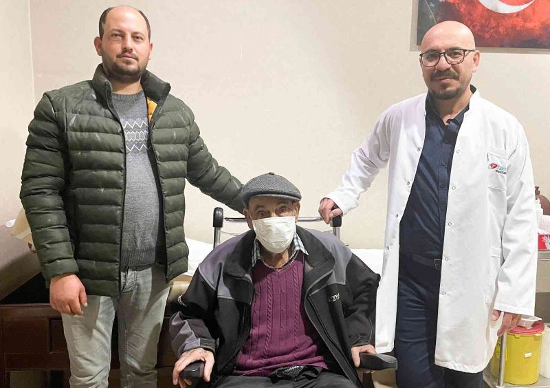 Aydın’dan Denizli Tekden Hastanesi’ne gelen hastadan 320 gram prostat çıktı
