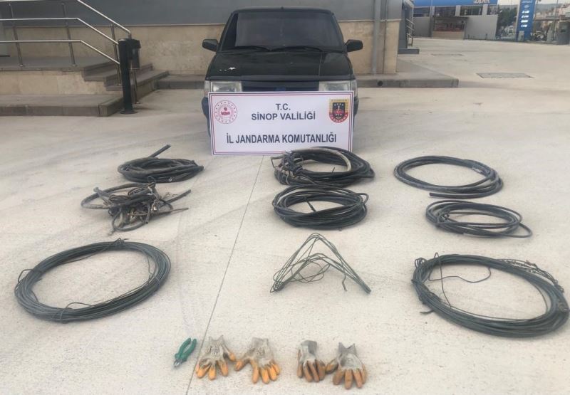 Sinop’ta kamu kurumundan kablo ve araç çalan şahıs yakalandı
