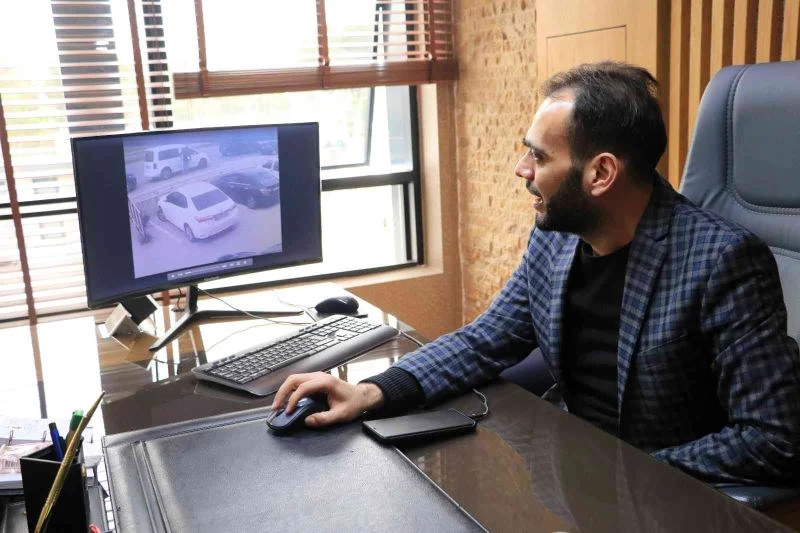 Muhasebecinin bankadan çekip araca koyduğu 820 bin lira böyle çalındı
