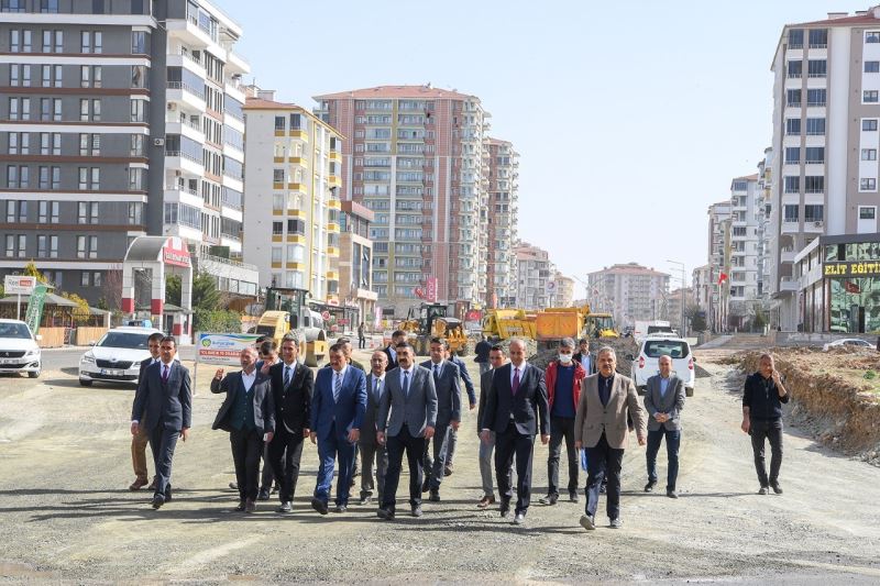 Gürkan: “Malatya trafiği yeni cadde ve bulvarlarla nefes alacak”
