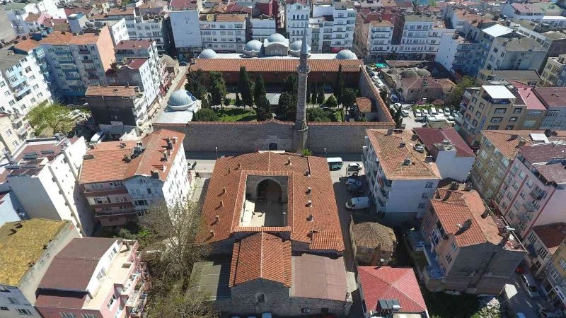 800 yıldır İslam’a hizmet eden Sinop Alâeddin Camii
