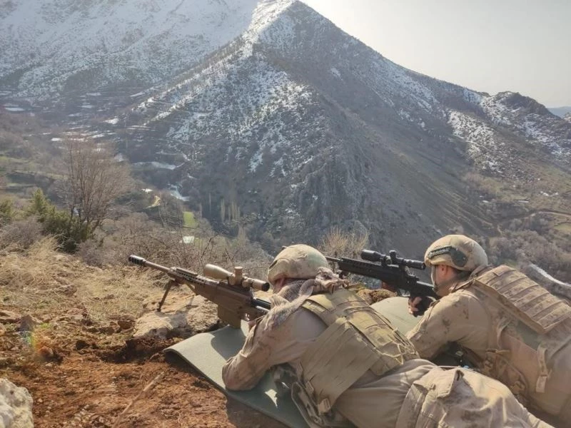 İçişleri Bakanlığınca Batman’da 677 personelin katılımıyla Eren Kış-34 Şehit Jandarma Uzman Çavuş Cemil Turan Operasyonu başlatıldı
