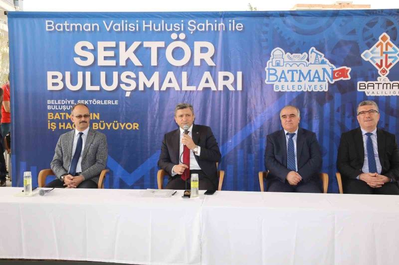 Vali Hulusi Şahin sektör buluşmalarında balıkçılar esnafı ile buluştu
