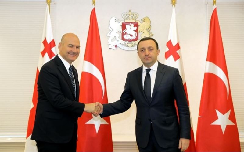 Bakan Soylu Gürcistan Başbakanı Garibaşvili ile görüştü
