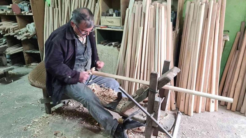 Kaybolmaya yüz tutan mesleği üç nesildir yaşatılıyor
