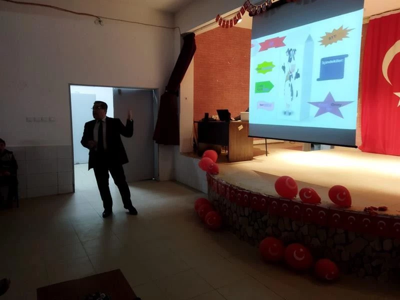 Öğrenciler sofralarına sahip çıkıyor
