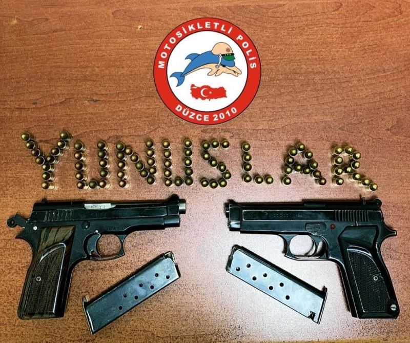 Yunuslar yaptıkları denetim silah ele geçirdi
