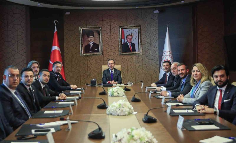 Bakan Kasapoğlu, TBF yönetimini kabul etti
