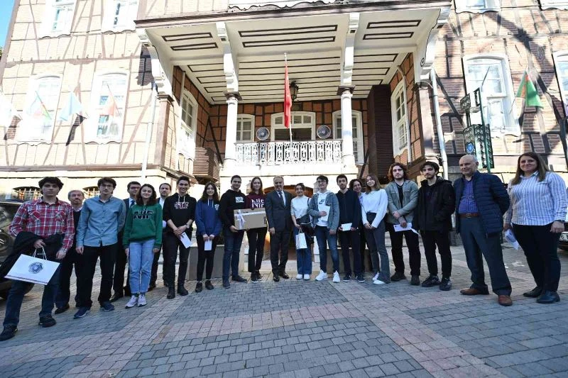 Derece yaptılar, ödülü kazandılar
