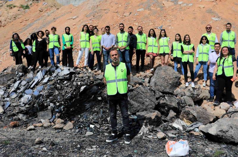 Haluk Levent: “18 bölgedeki çöp yığınları 1 ay içerisinde toplanacak”
