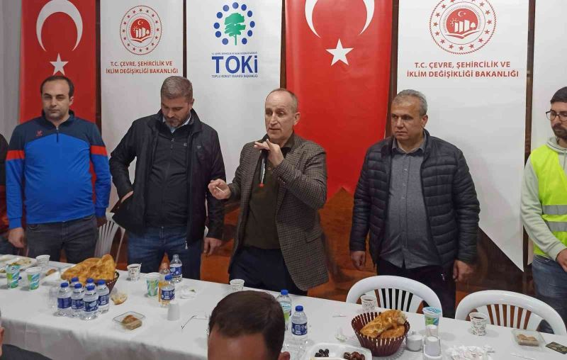 TOKİ Başkanı Ömer Bulut, Bozkurt’ta işçilerle iftar yaptı
