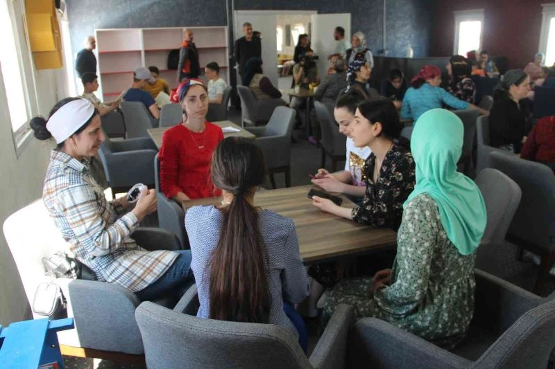 Ukrayna’dan tahliye eden Ahıska Türkleri: 