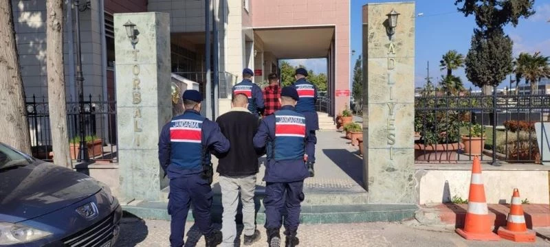 Hakkında hapis cezası bulunan firari suçlular JASAT’tan kaçamadı
