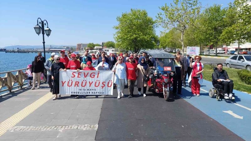 Tekirdağ’da engellilerden ‘Sevgi Yürüyüşü’
