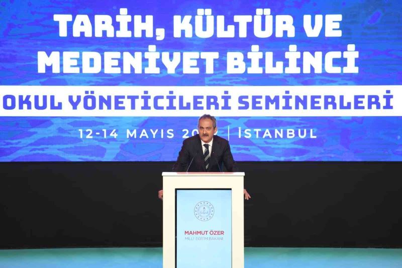 Milli Eğitim Bakanı Özer: “Yarın uzman öğretmenlik ve baş öğretmenlikle ilgili eğitim programını ve sınav takvimini paylaşacağız”
