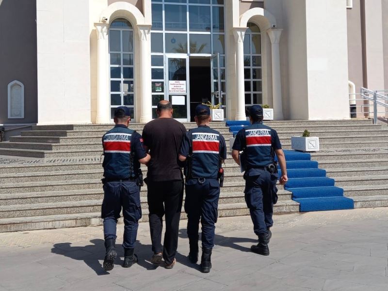 Fethiye’de baz istasyonundaki aküleri çaldığı iddia edilen zanlı tutuklandı
