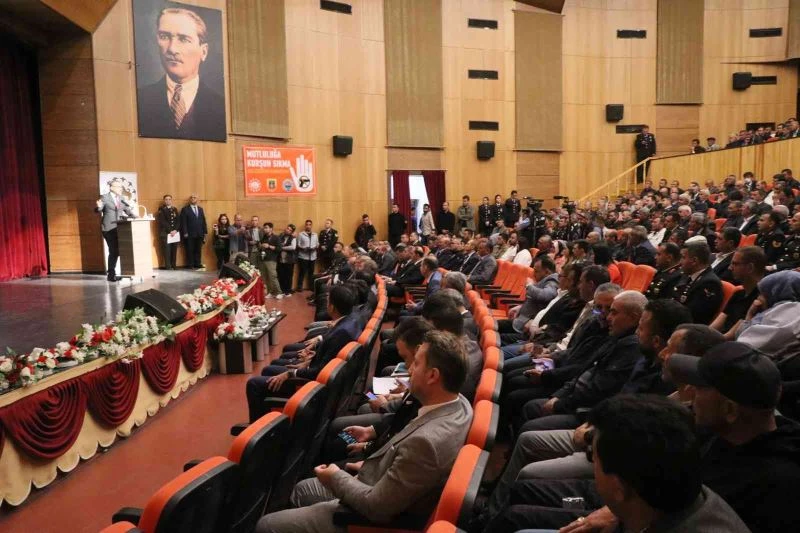 Jandarma’nın “Mutluluğa Kurşun Sıkma” çalıştayı tamamlandı
