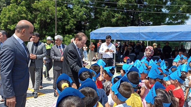 Anaokuluna trafik eğitim parkuru açıldı
