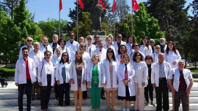 Çorumlu eczacılar Ata’nın huzurunda