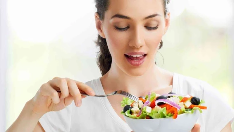 Yazın yeterli ve dengeli beslenin, sağlığınızdan olmayın
