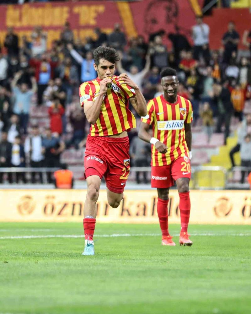 Kayserispor’un genç futbolcusu Hayrullah ilk golünü attı
