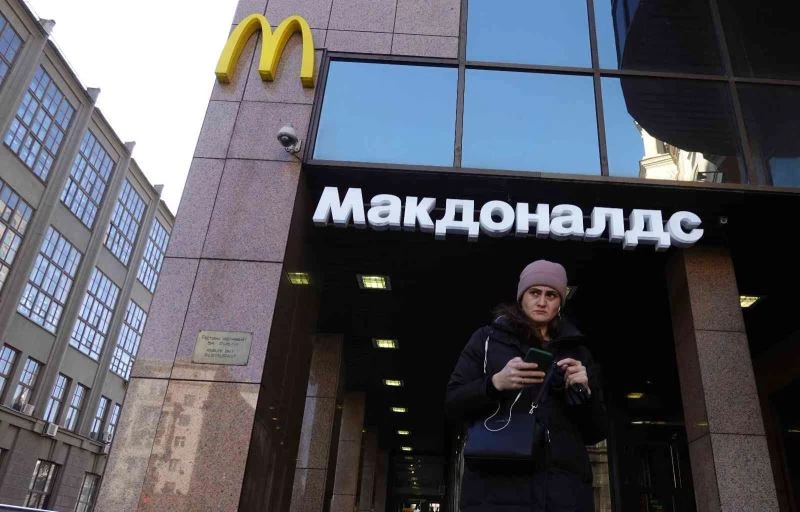 McDonald’s Rusya’daki şubelerini satıyor
