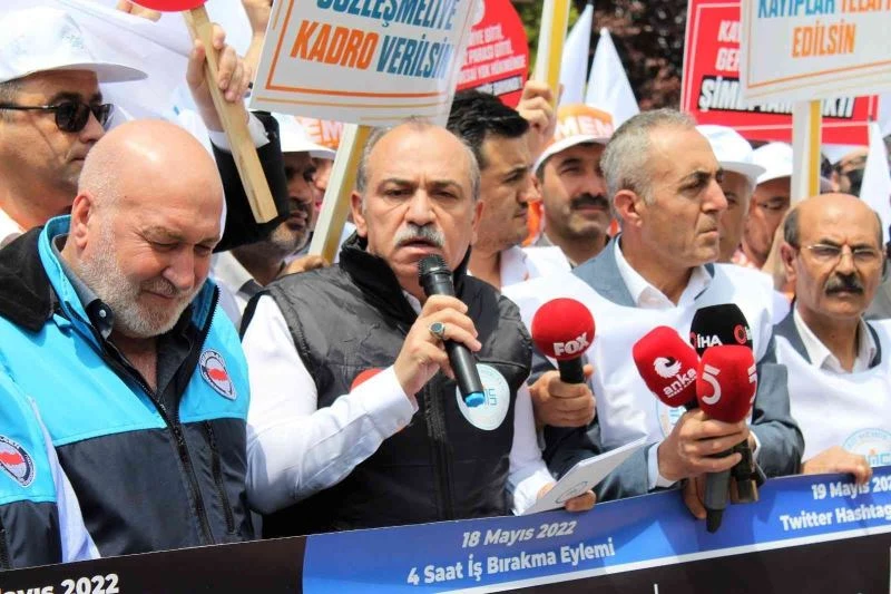 Büro Memur-Sen Genel Başkanı Yazgan: “Sosyal Güvenlik Kurumu’ndaki personelin hakkının teslim edilmesini istiyoruz”
