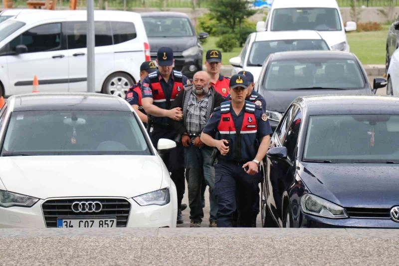 Husumetlisi olduğu şahsı öldüren zanlı adliyeye sevk edildi
