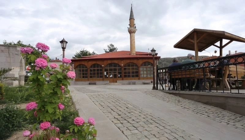 Gülabibey Camisinde 5,5 asırdır ezan sesi yükseliyor
