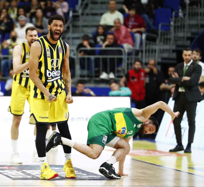 Fenerbahçe Beko yarı finalde
