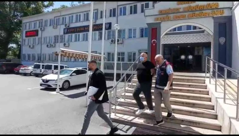 Bursa’da ikinci el telefon dolandırıcısı yakayı ele verdi
