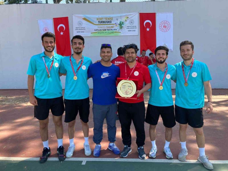 Manisa yurt takımları Türkiye şampiyonalarına damga vurdu
