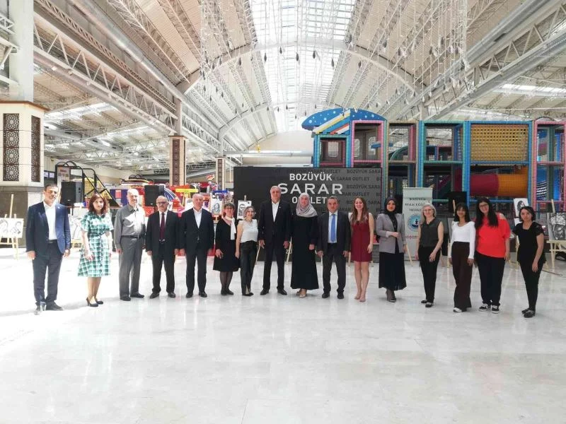 Kara kalem resim sergisi açıldı
