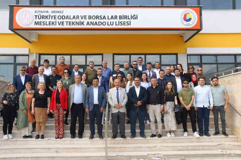 TOBB Kütahya OSB Meslek ve Teknik Anadolu Lisesi ortaokul idarecilerine tanıtıldı
