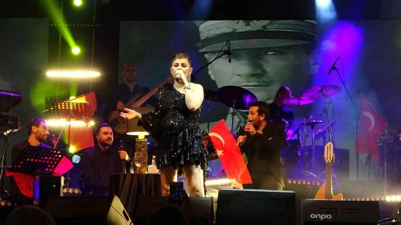 Samsun’da Merve Özbey rüzgarı
