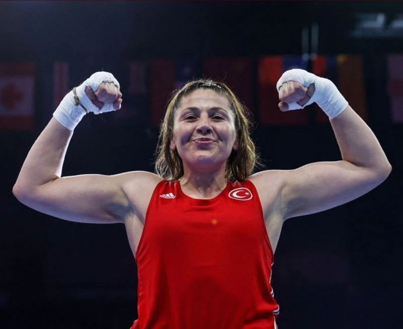 Bartın Üniversitesi mezunu Şennur Demir’den tarihi başarı