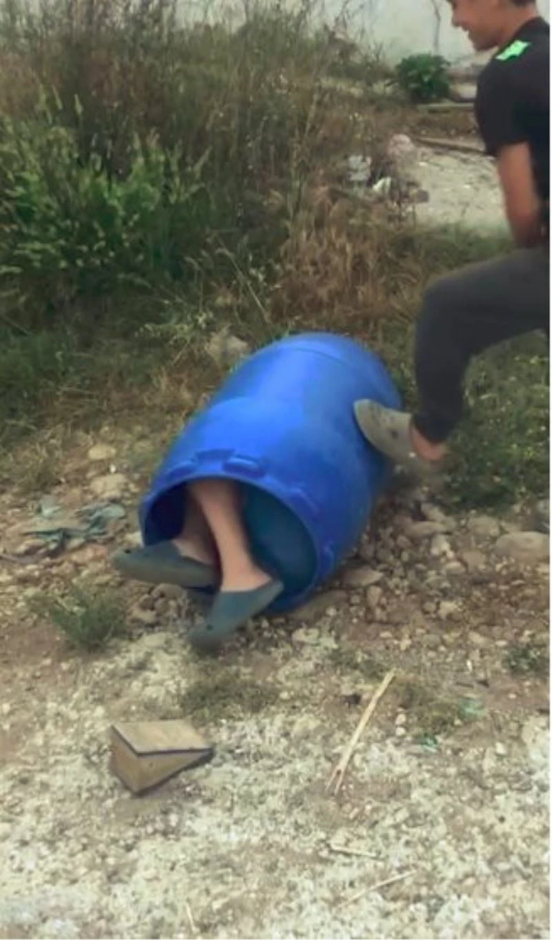 Varil içinde tehlikeli eğlence
