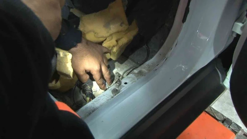 Çaldıkları aracı öyle bir değiştirdiler ki gerçek ekspertizde ortaya çıktı
