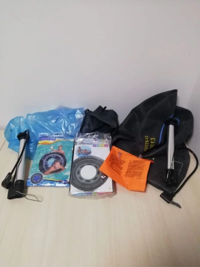 Ticari araçla yasadışı yollarla yurtdışına çıkmaya hazırlanan 10 düzensiz göçmen yakalandı
