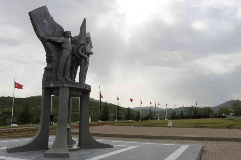 Üzerinden 29 yıl geçti, 33 askerin acısı hala geçmedi
